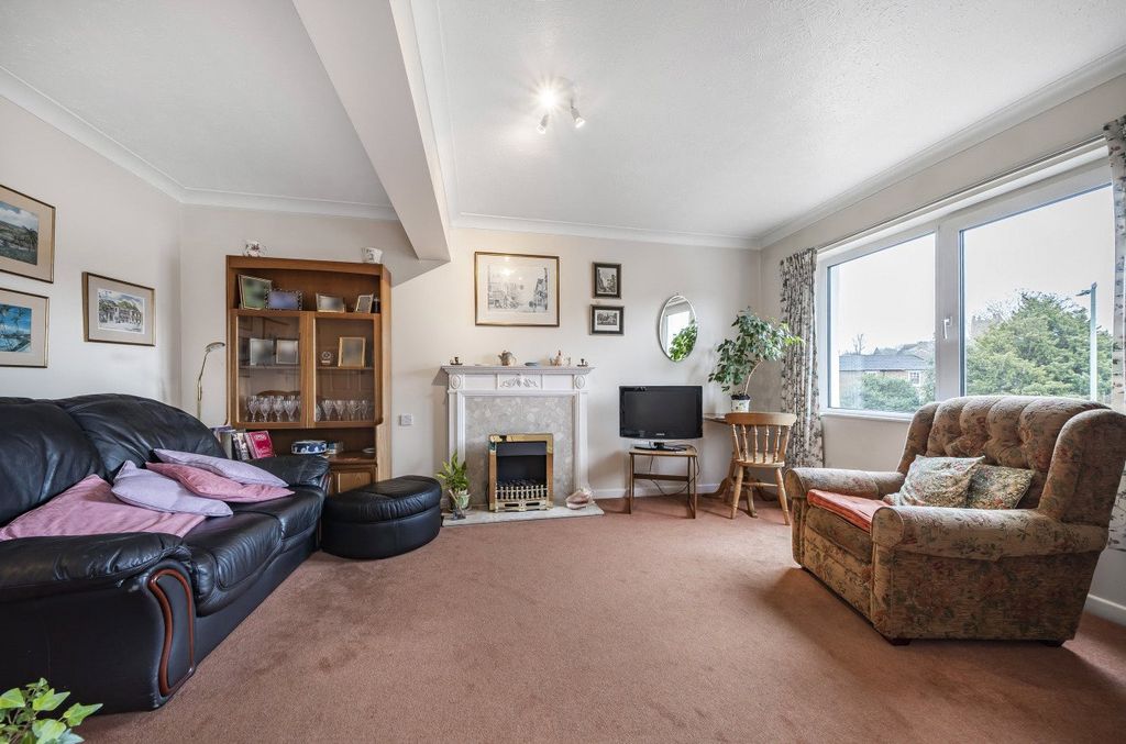 Property photo 2 of 14 Sitting Room