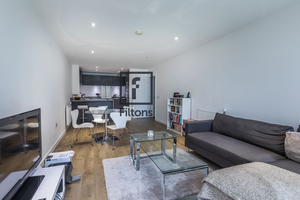 Property photo 2 of 10