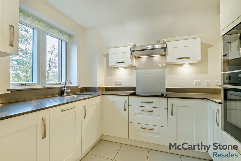 Additional image 18 of 2 bed flat for saleCanning Place, Granham Close, Marlborough SN8