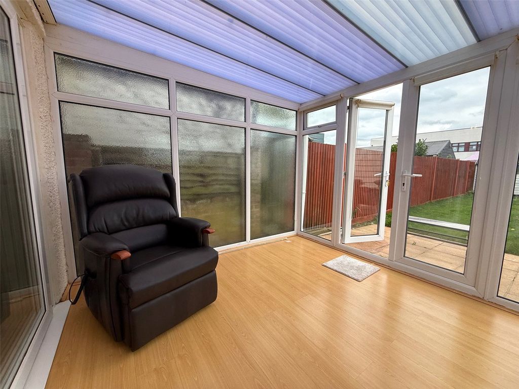Property photo 3 of 11 Picture No. 28