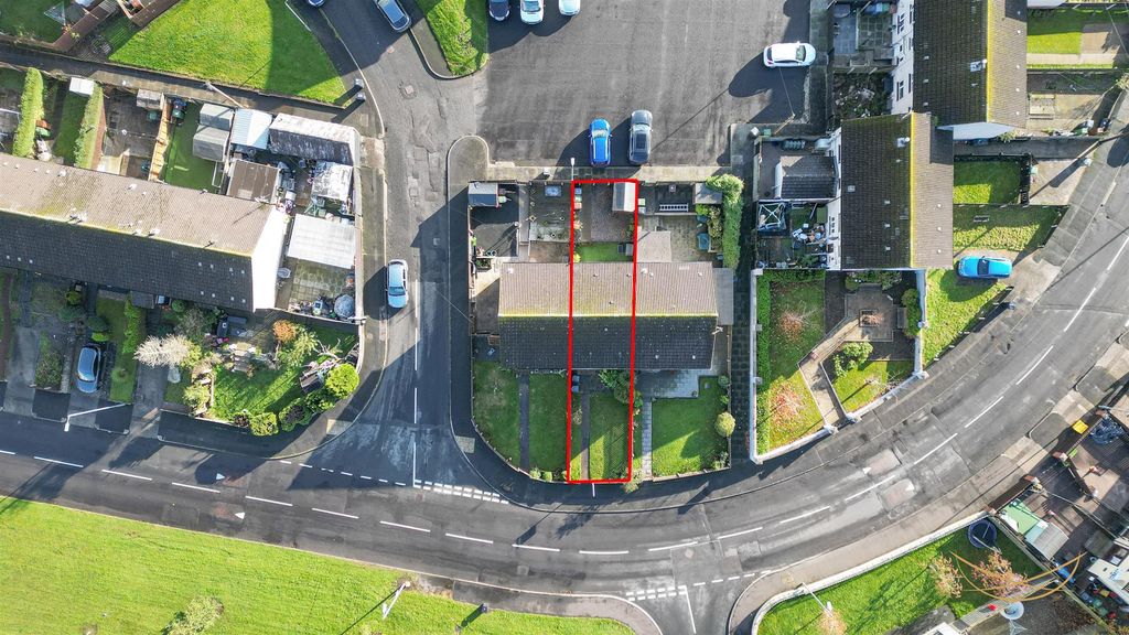 Property photo 3 of 36 Dhp-4.Jpg