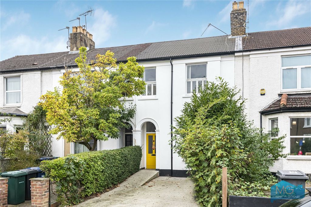 Property photo 2 of 33 Picture No. 19