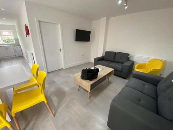 Property photo 1 of 7 9363915.Jpg