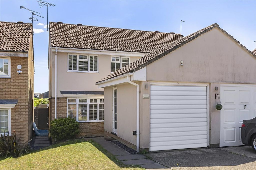 Property photo 1 of 35