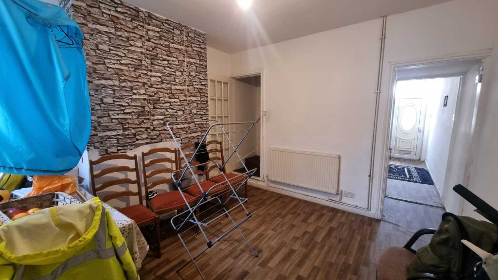 Property photo 3 of 7