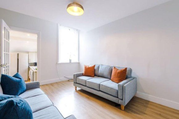 Property photo 2 of 16 9728975.Jpg