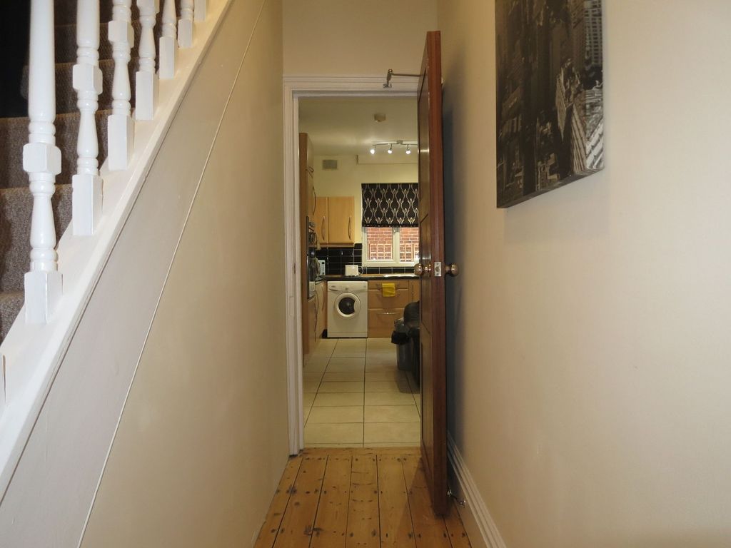 Property photo 2 of 27 Bright, Well-Maintained Hallway With Wooden Floorb...