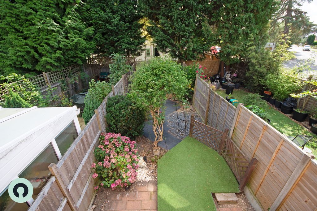 Property photo 2 of 23
