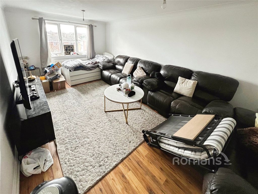 Property photo 2 of 12 Picture No. 02