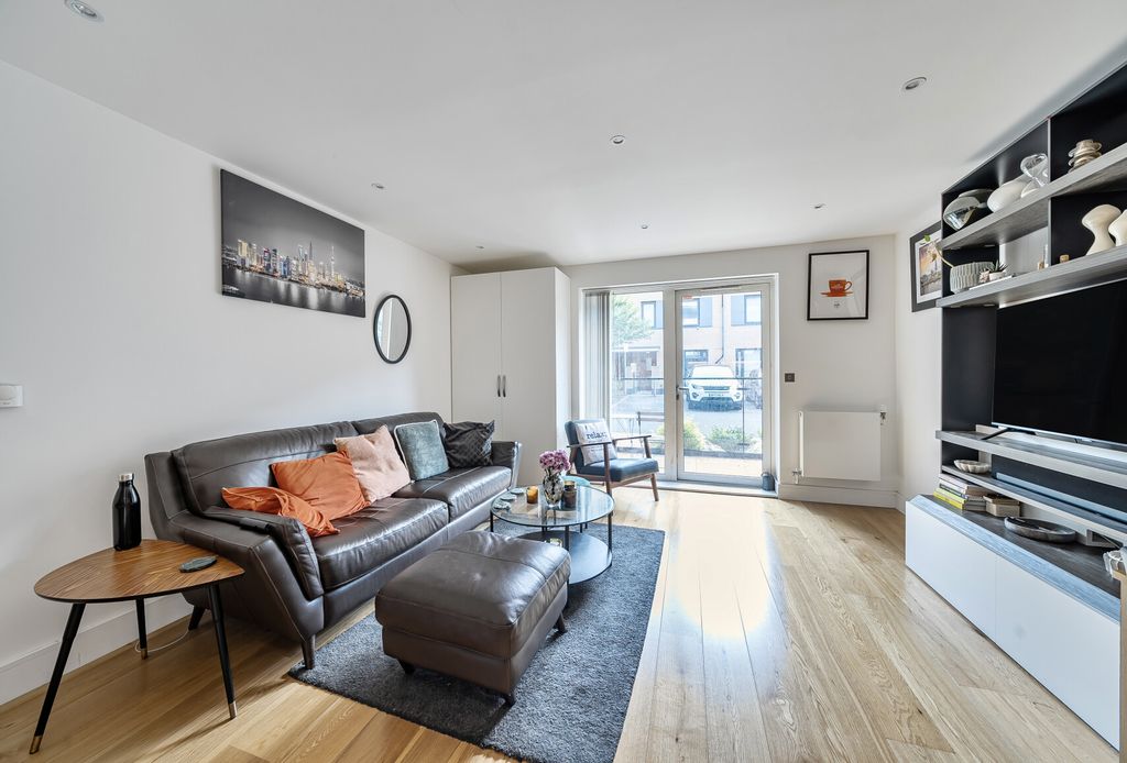 Property photo 2 of 11 1300205-10-6849A2...