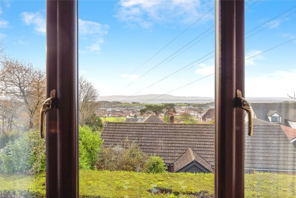 Property photo 2 of 30 Picture No. 91