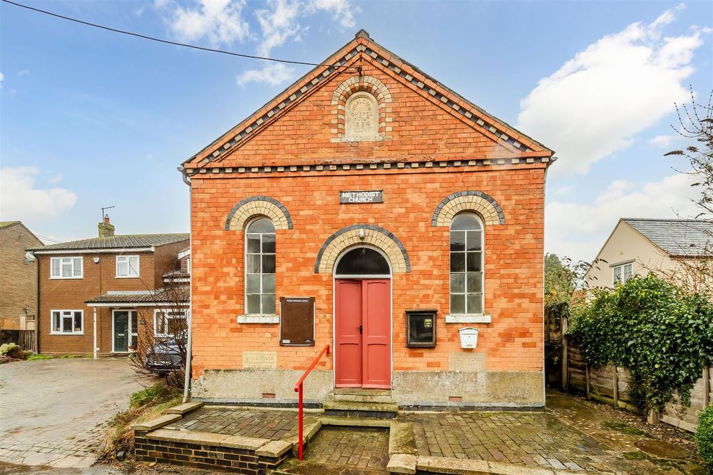 Property photo 1 of 5