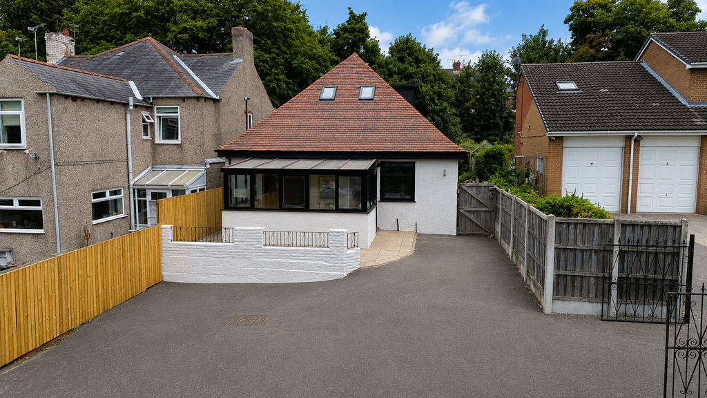 Property photo 1 of 16 Front (Exterior)