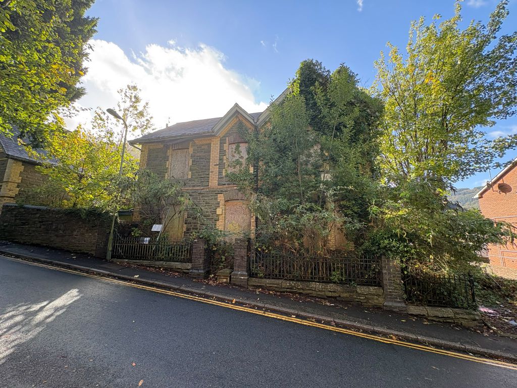 Property photo 1 of 6
