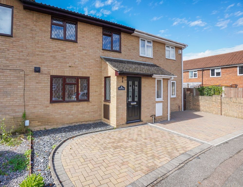 Property photo 1 of 15 4490982