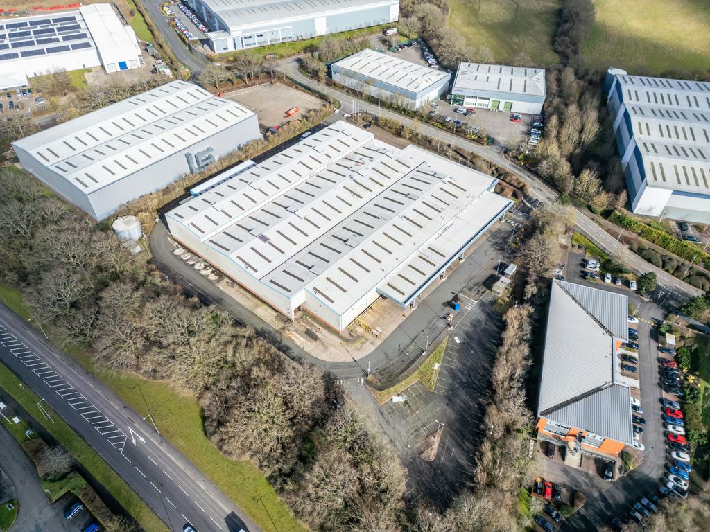 Property photo 2 of 6 Magna Redditch30.Jpg