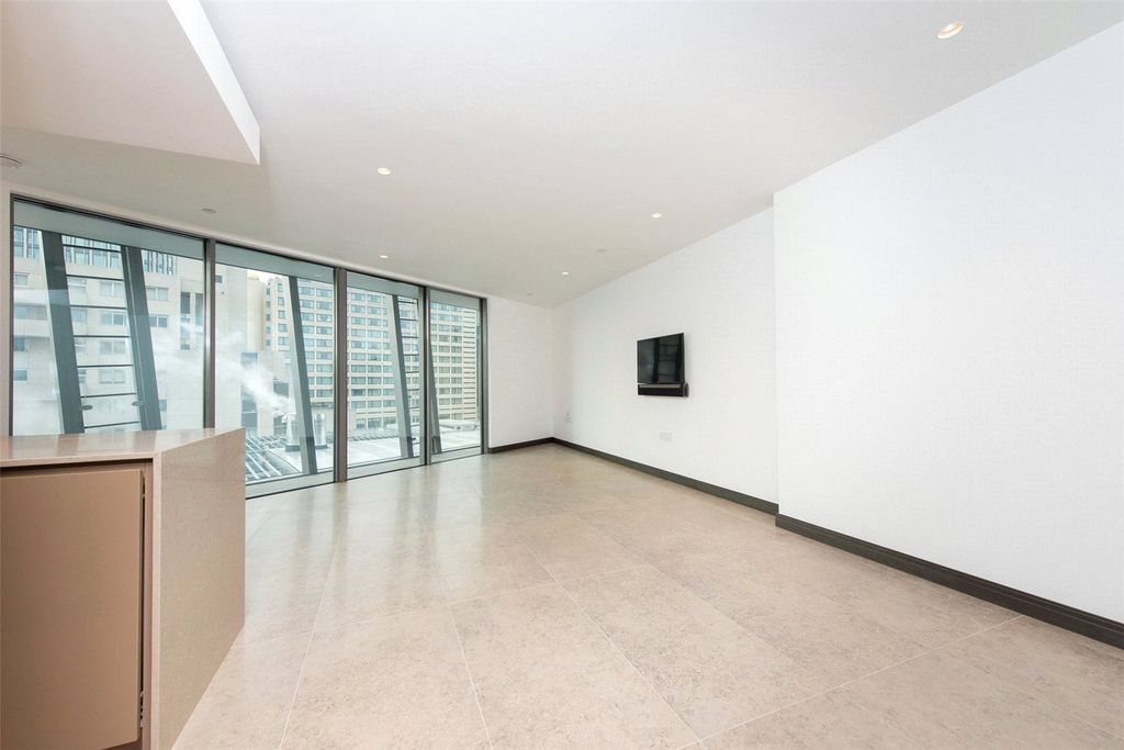 Property photo 2 of 8 Reception Room