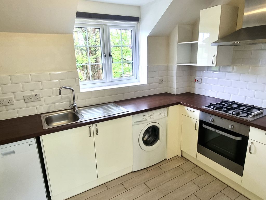 Property photo 2 of 5 Kitchen