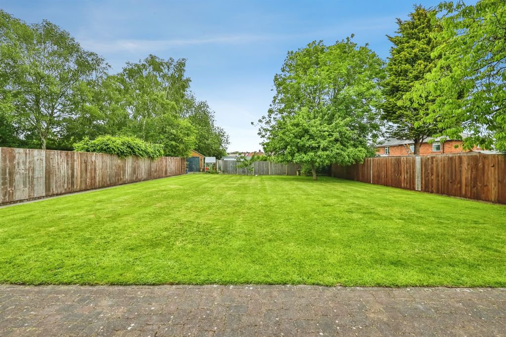 Property photo 3 of 24