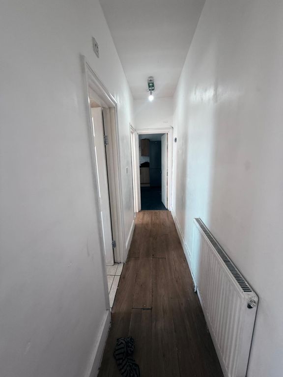 Property photo 3 of 7 Gallery