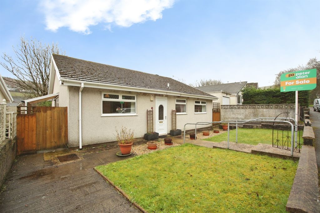 Property photo 2 of 19