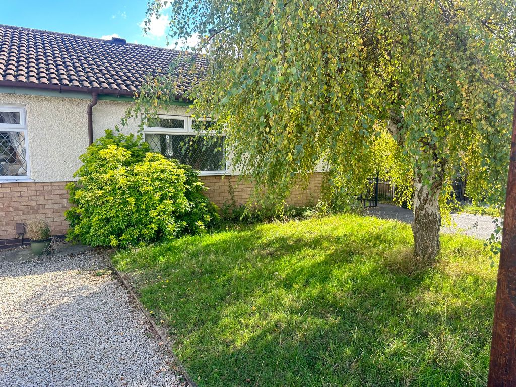 Property photo 1 of 2 Front