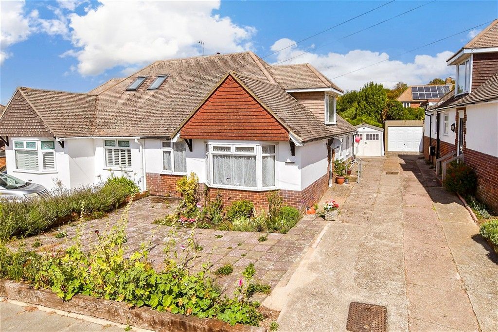 Property photo 1 of 17 External (Web)