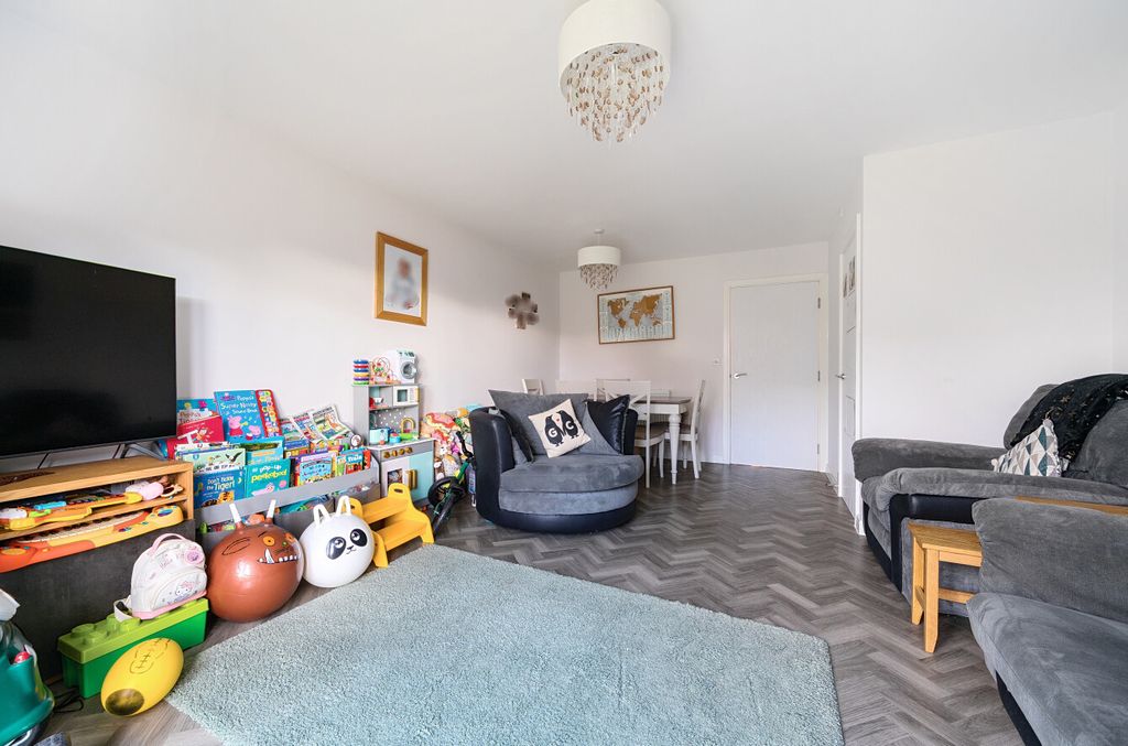 Property photo 2 of 25 1382941-25-691Df3...