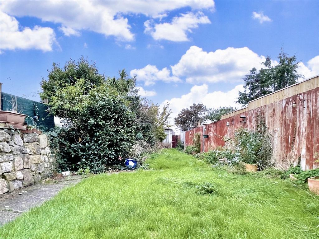 Property photo 3 of 20 Img_2459.Jpeg