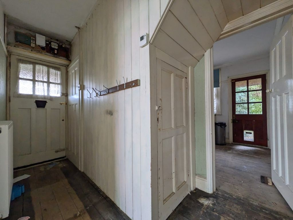Property photo 3 of 8 4209804