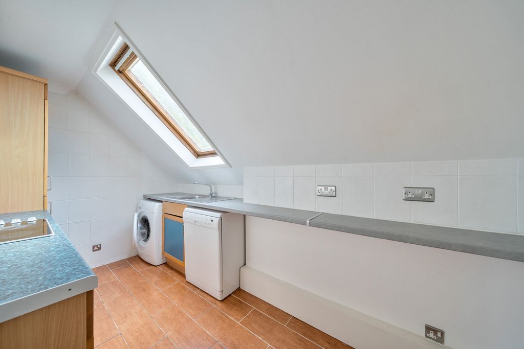 Property photo 3 of 15 Kitchen