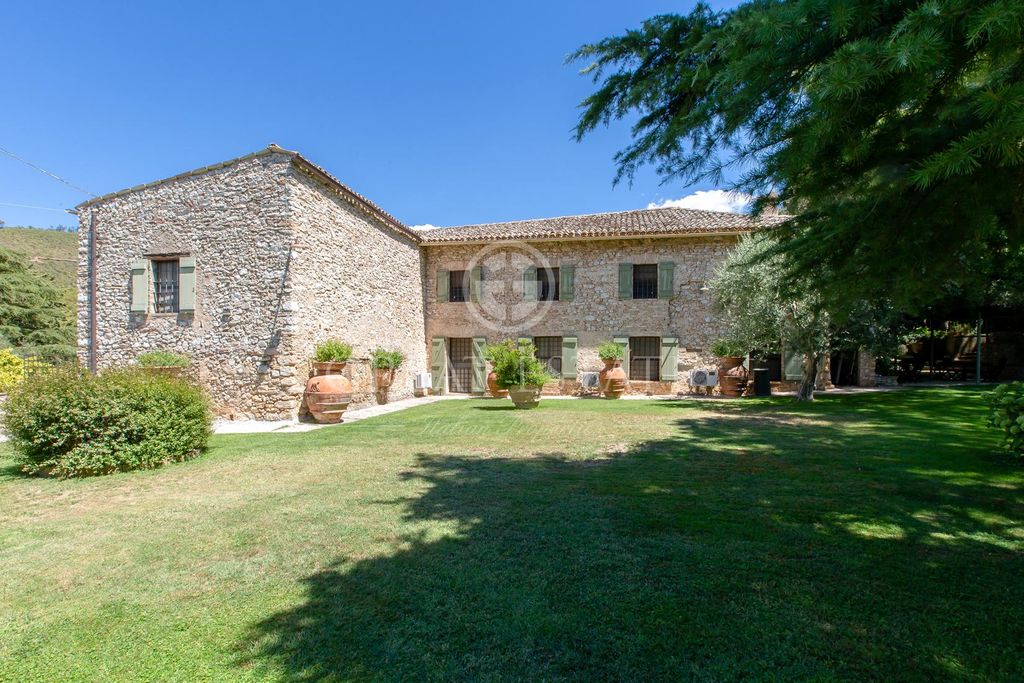 Property photo 3 of 53