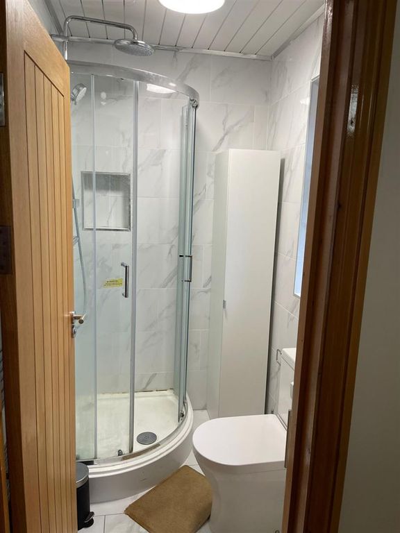 Property photo 3 of 3 Double Room With En-Suite To Rent
