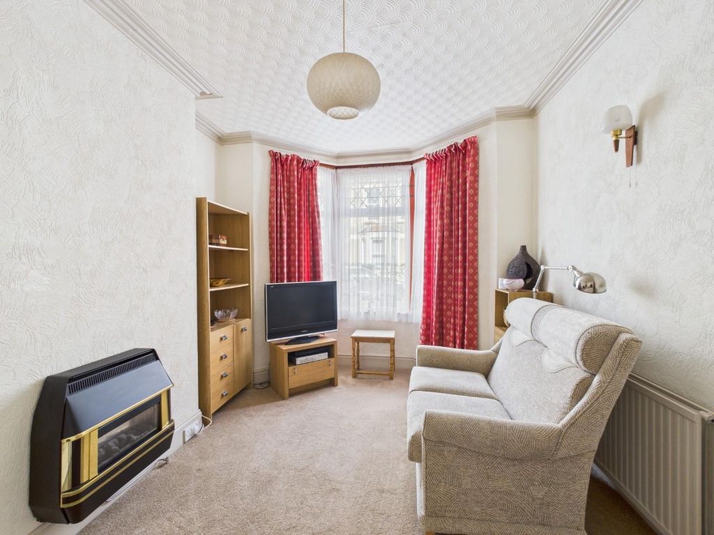 Property photo 2 of 21 Cam01530G0-Pr0254-Still002.Jpg