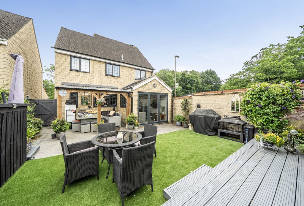 Property photo 3 of 16 1479026-12-6A2c27...