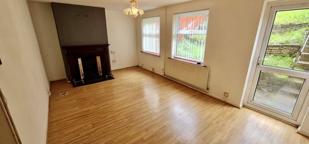 Property photo 2 of 10 Gallery