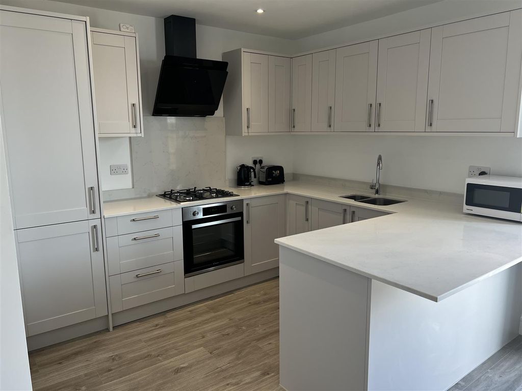 Property photo 3 of 9 Img_1886.Jpg