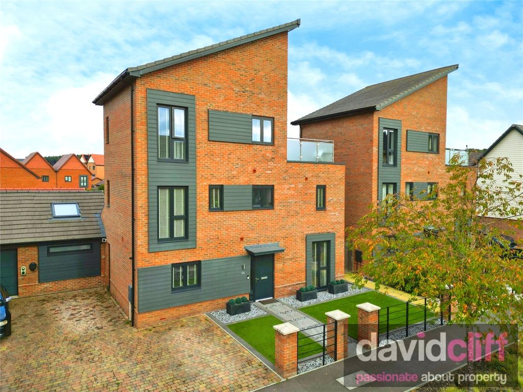 Property photo 1 of 35 Picture No. 03