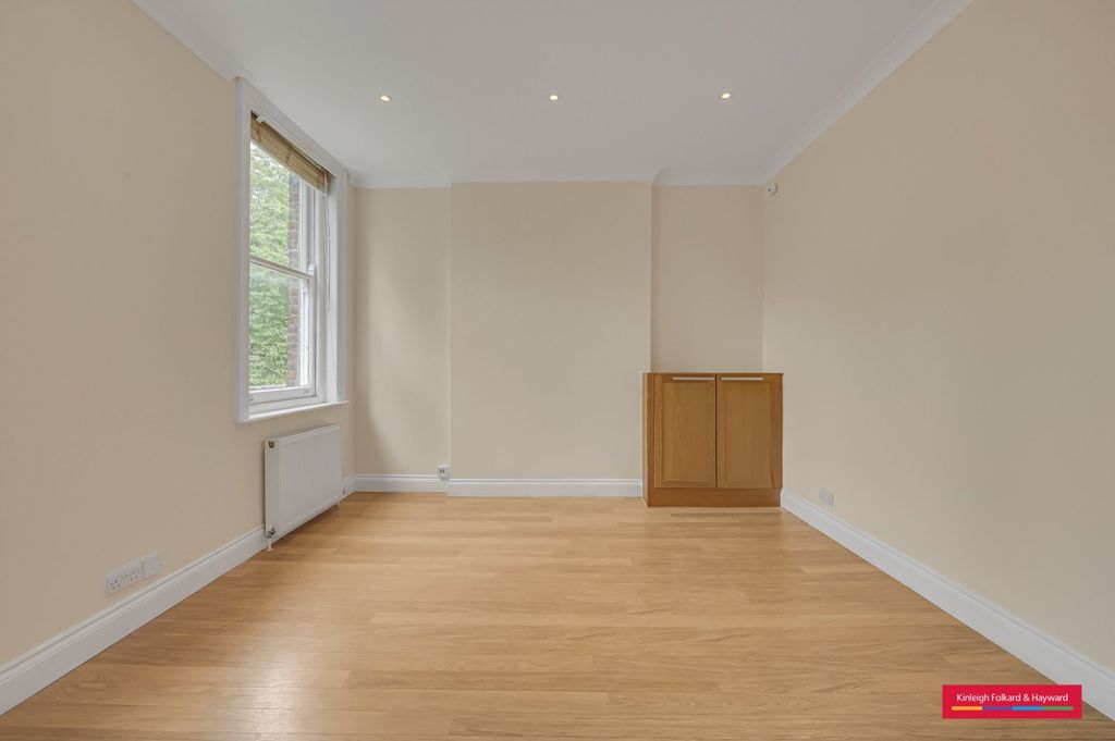 Property photo 3 of 8 Picture No. 31