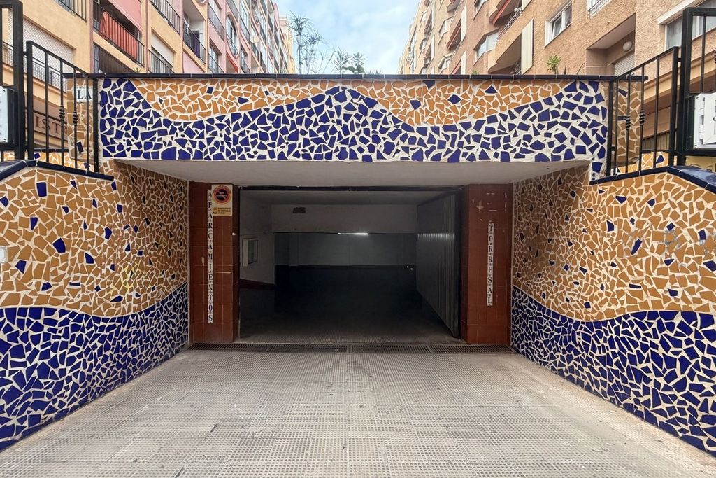 Property photo 1 of 3