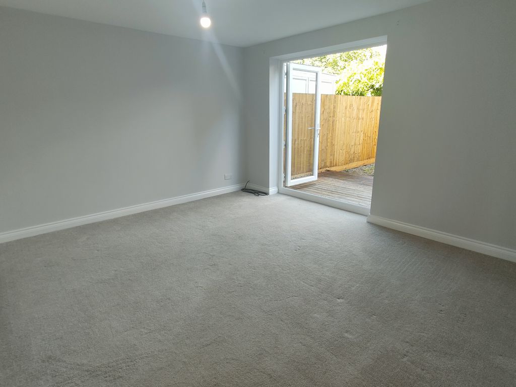 Property photo 2 of 16 Image