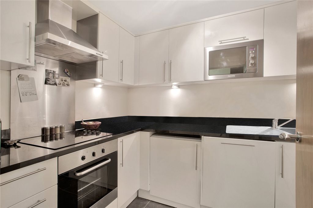 Property photo 2 of 8 Picture No. 09