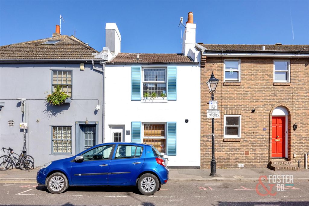 Property photo 1 of 17 Upper Gardner Street_24-017.Jpg