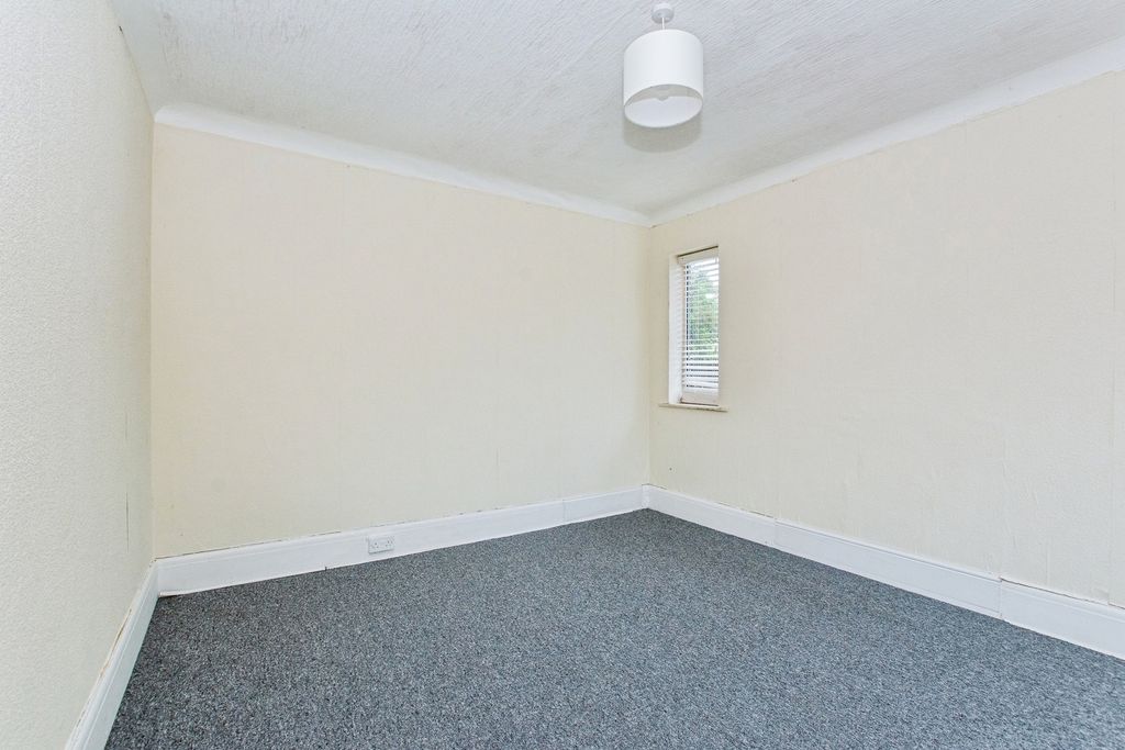 Property photo 2 of 12 Pbox-Img.Jpg