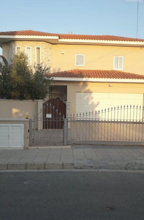 Property photo 2 of 6