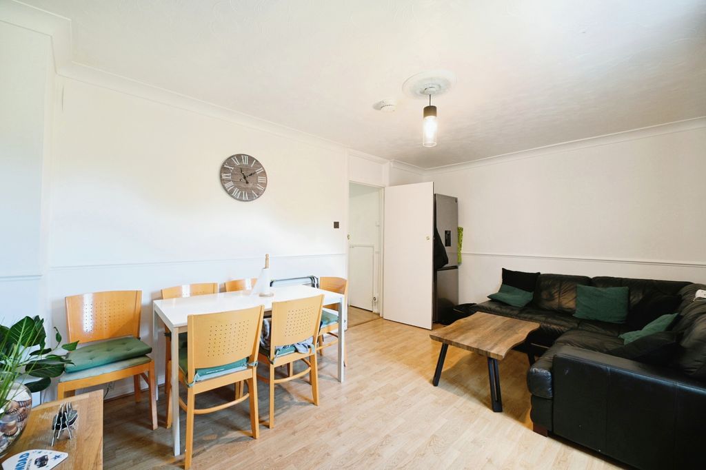 Property photo 3 of 17 Photography