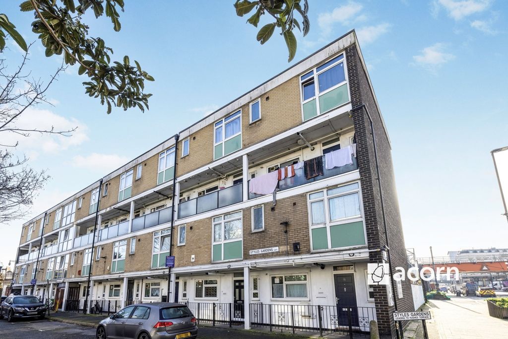 Property photo 1 of 18 F0De7d75-c912-F11...