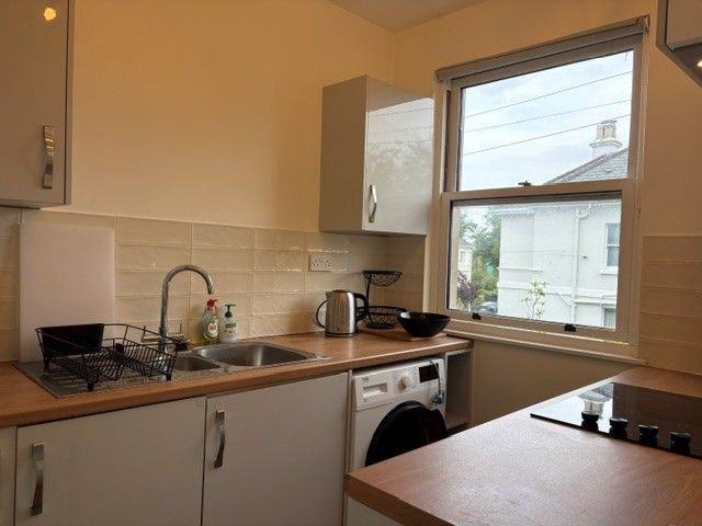 Property photo 1 of 9 Kitchen