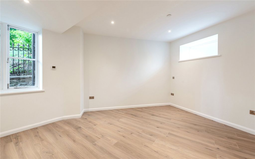 Additional image 8 of 5 bed detached house for saleClayton Road, Mold, Flintshire CH7