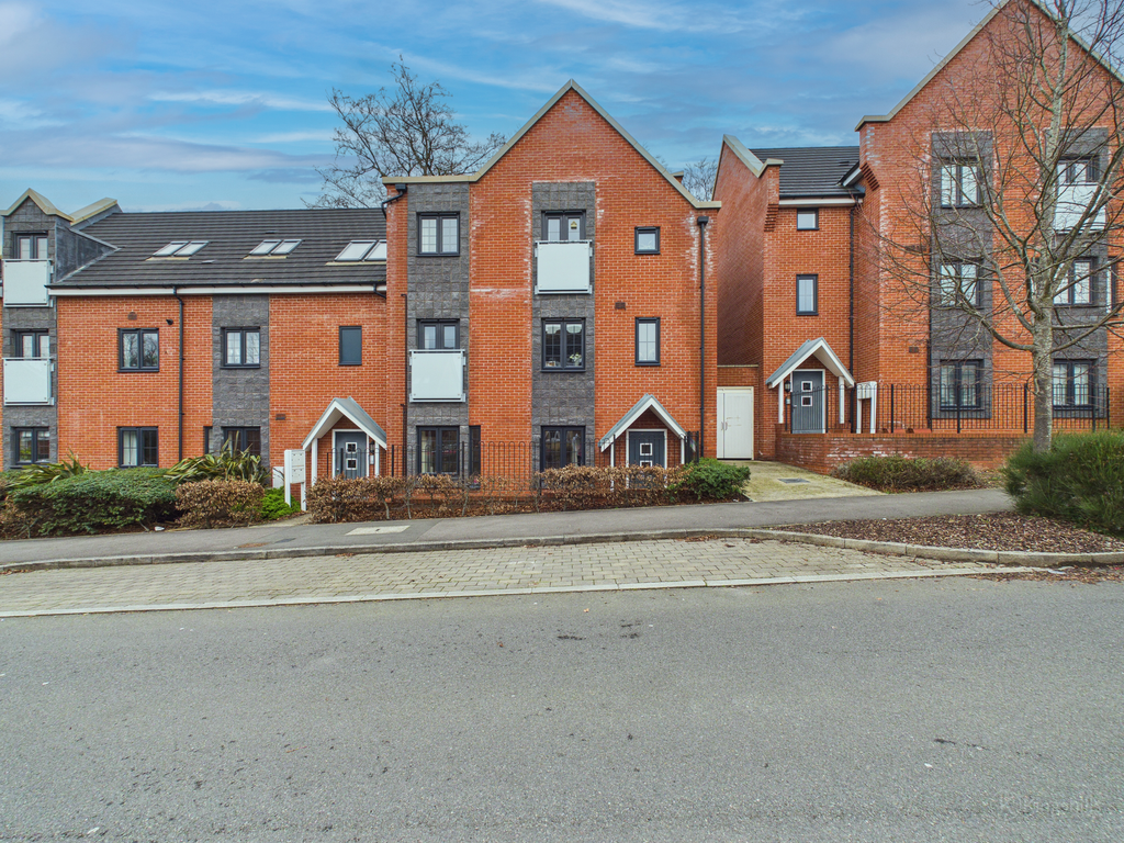 Property photo 1 of 16 Front